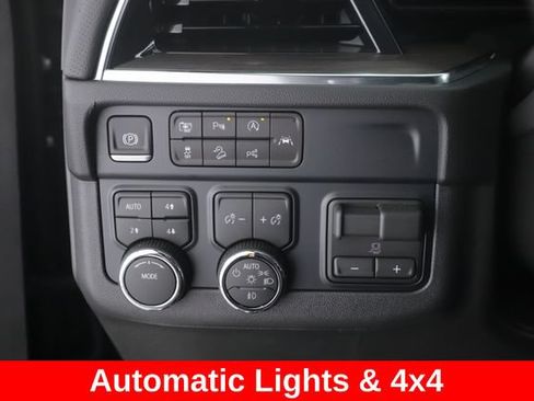 Used 2026 Chevrolet Tahoe Premier w/ Sun And Tow Package AWD/4WD image 21