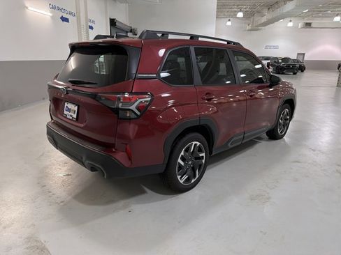 Used 2025 Subaru Forester Limited image 9