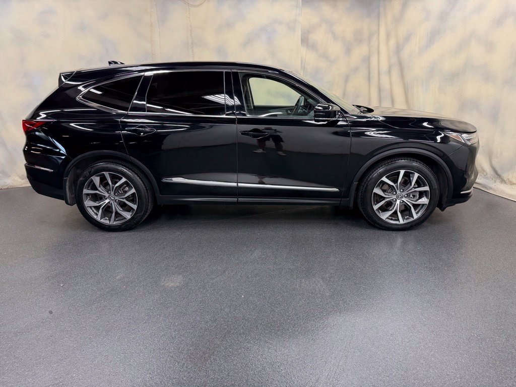 Certified 2024 Acura MDX w/ Technology Package AWD/4WD image 9