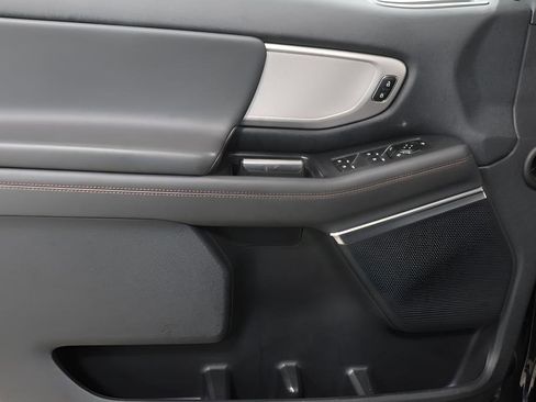 Used 2025 Ford Expedition Max Active AWD/4WD image 23