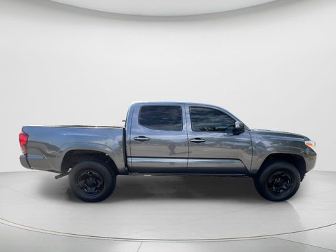 Used 2023 Toyota Tacoma SR AWD/4WD image 4
