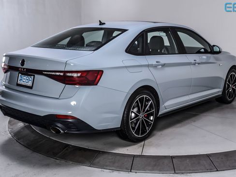 Used 2025 Volkswagen Jetta GLI Autobahn image 6