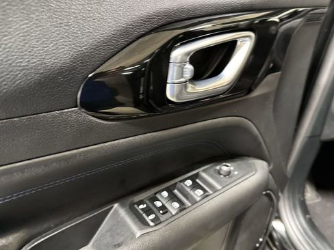 New 2026 Jeep Compass Latitude AWD/4WD image 20