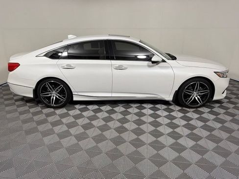 Used 2021 Honda Accord Touring image 7