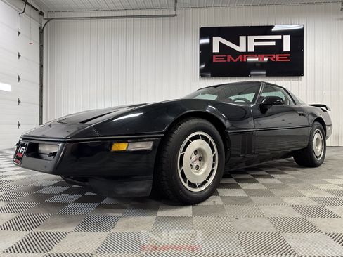 Used 1987 Chevrolet Corvette Coupe RWD image 13