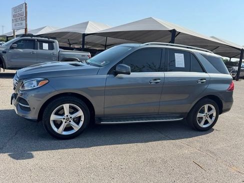 Used 2017 Mercedes-Benz GLE 350 4MATIC image 3