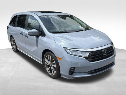 Used 2023 Honda Odyssey Touring image 4