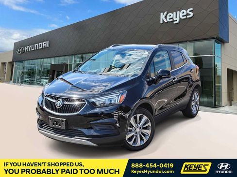 Used 2020 Buick Encore Preferred FWD image 1