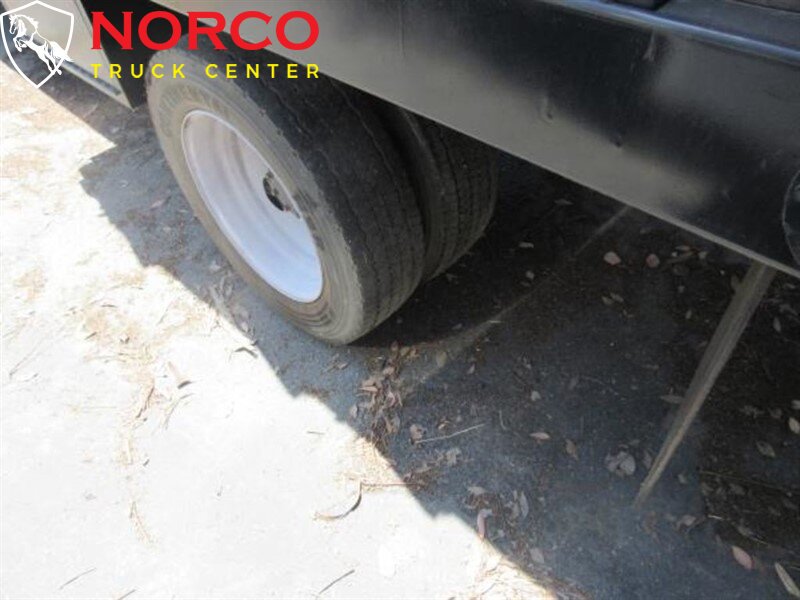 Used 2012 Ford F550 2WD Crew Cab Super Duty image 18