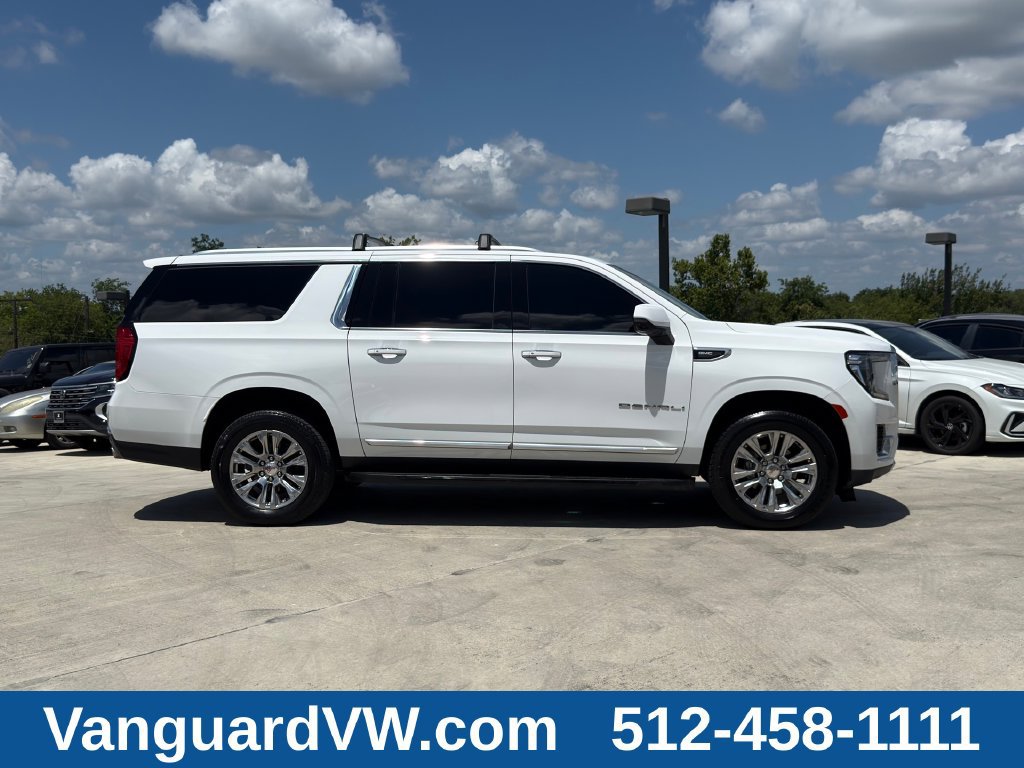 Used 2022 GMC Yukon XL Denali AWD/4WD image 6