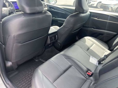 Used 2025 Toyota Camry XSE FWD image 17