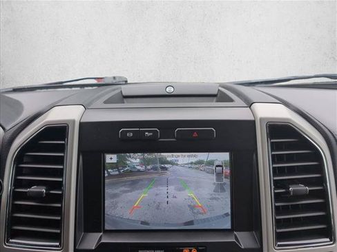 Used 2019 Ford F250 Lariat w/ Lariat Value Package AWD/4WD image 12