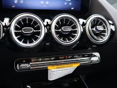 New 2025 Mercedes-Benz GLA 250 image 44