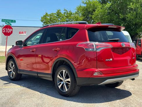 Used 2017 Toyota RAV4 XLE FWD image 4