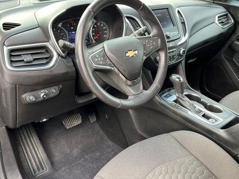 Used 2020 Chevrolet Equinox LT w/ Driver Convenience Package image 15