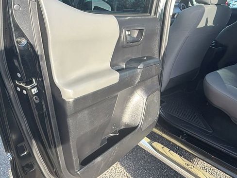 Used 2019 Toyota Tacoma SR w/ SR Convenience Package image 18