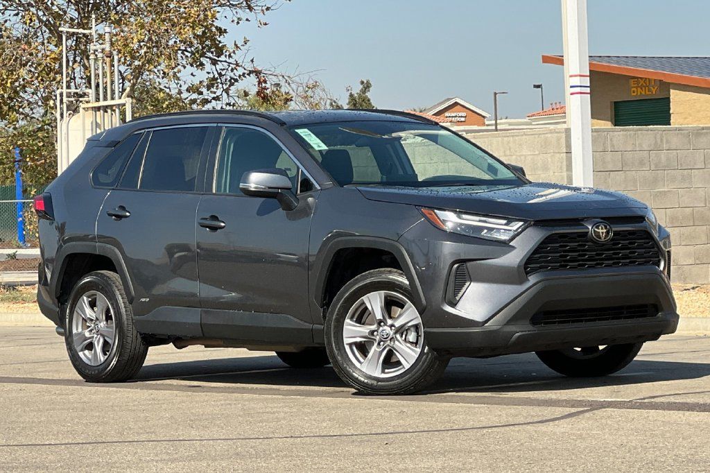 Certified 2025 Toyota RAV4 XLE AWD/4WD image 2