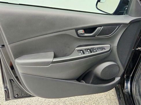 Used 2021 Hyundai Kona SE FWD image 10