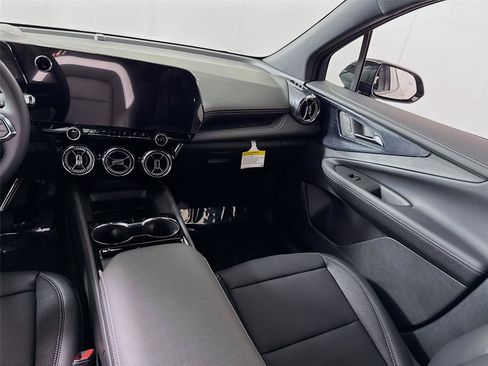 New 2026 Chevrolet Blazer EV LT AWD/4WD image 16