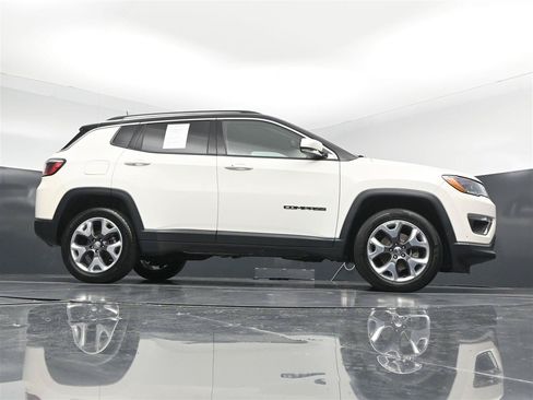 Used 2020 Jeep Compass Limited AWD/4WD image 31