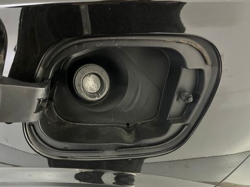 Used 2020 Buick Encore GX Select image 19