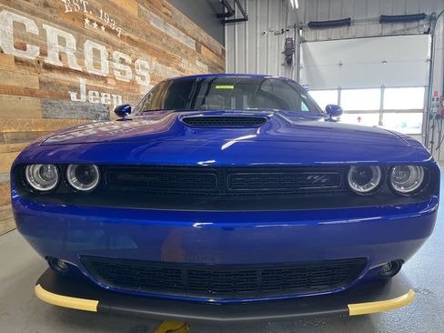 Used 2022 Dodge Challenger R/T w/ Blacktop Package image 7