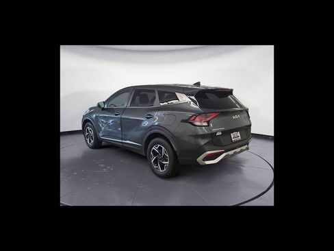 Used 2024 Kia Sportage LX AWD/4WD image 4