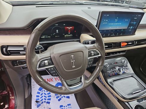 Used 2022 Lincoln Nautilus Reserve AWD/4WD image 13