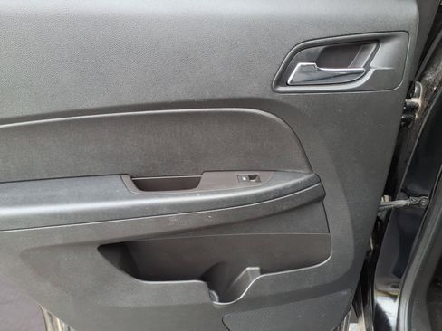 Used 2015 Chevrolet Equinox LT w/ Driver Convenience Package FWD image 9