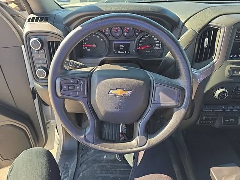 Used 2025 Chevrolet Silverado 2500 W/T w/ WT Convenience Package AWD/4WD image 17