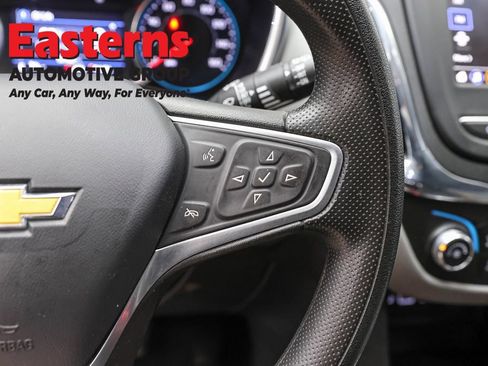 Used 2023 Chevrolet Equinox LT FWD image 15