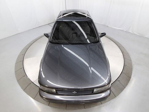 Used 1992 Nissan Maxima SE image 39