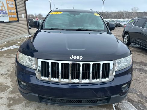 Used 2013 Jeep Grand Cherokee Laredo w/ Laredo E Group image 2