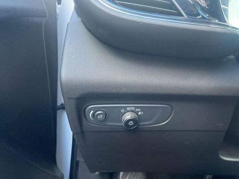 Used 2022 Buick Envision Preferred image 22