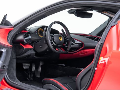Used 2023 Ferrari SF90 Stradale image 2