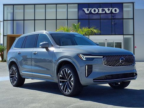 New 2026 Volvo XC90 B6 Ultra image 1