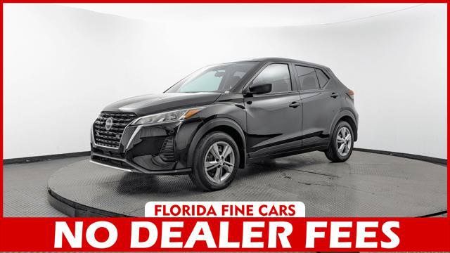 Used 2022 Nissan Kicks S FWD image 1