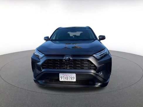 Used 2025 Toyota RAV4 XLE image 4