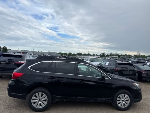 Used 2018 Subaru Outback 2.5i Premium AWD/4WD image 9