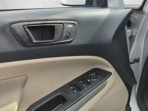 Used 2021 Ford EcoSport S image 8