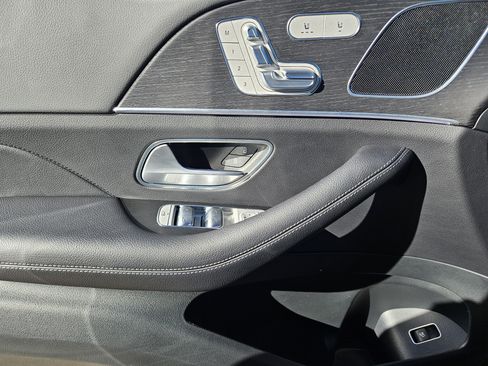 Used 2025 Mercedes-Benz GLE 350 4MATIC image 24