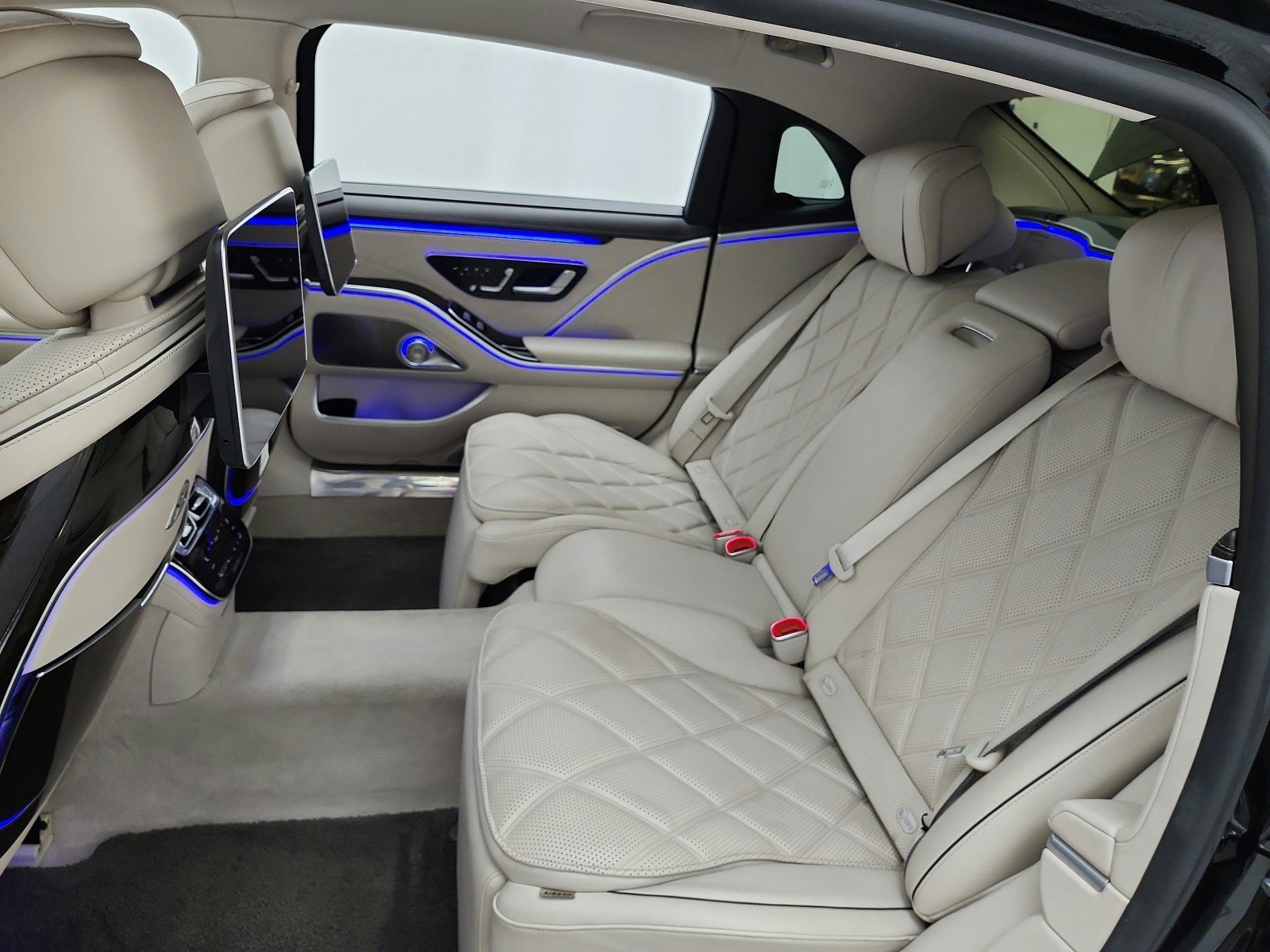 Certified 2023 Mercedes-Benz Maybach S 580 4MATIC image 16