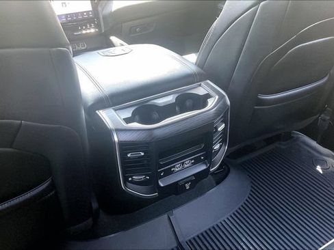 Used 2024 RAM 1500 Laramie AWD/4WD image 33