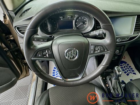 Used 2019 Buick Encore Sport Touring AWD/4WD image 11