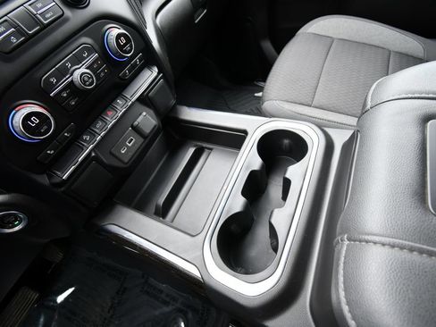 Used 2022 Chevrolet Silverado 1500 LT Trail Boss w/ Bed Protection Package AWD/4WD image 28