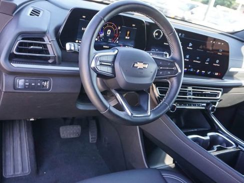 Used 2026 Chevrolet Traverse LT AWD/4WD image 13