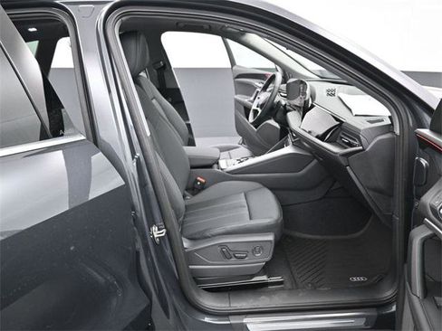 New 2025 Audi Q5 Premium image 14