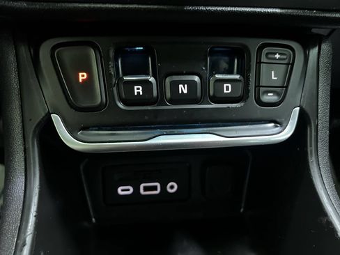 Used 2019 GMC Terrain Denali w/ Advanced Safety Package AWD/4WD image 22
