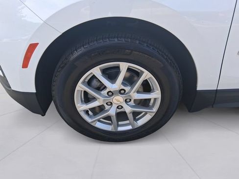 Used 2023 Chevrolet Equinox LS FWD image 9