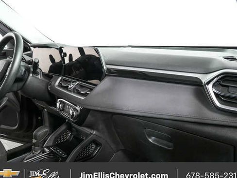 Used 2025 Chevrolet TrailBlazer LT image 20